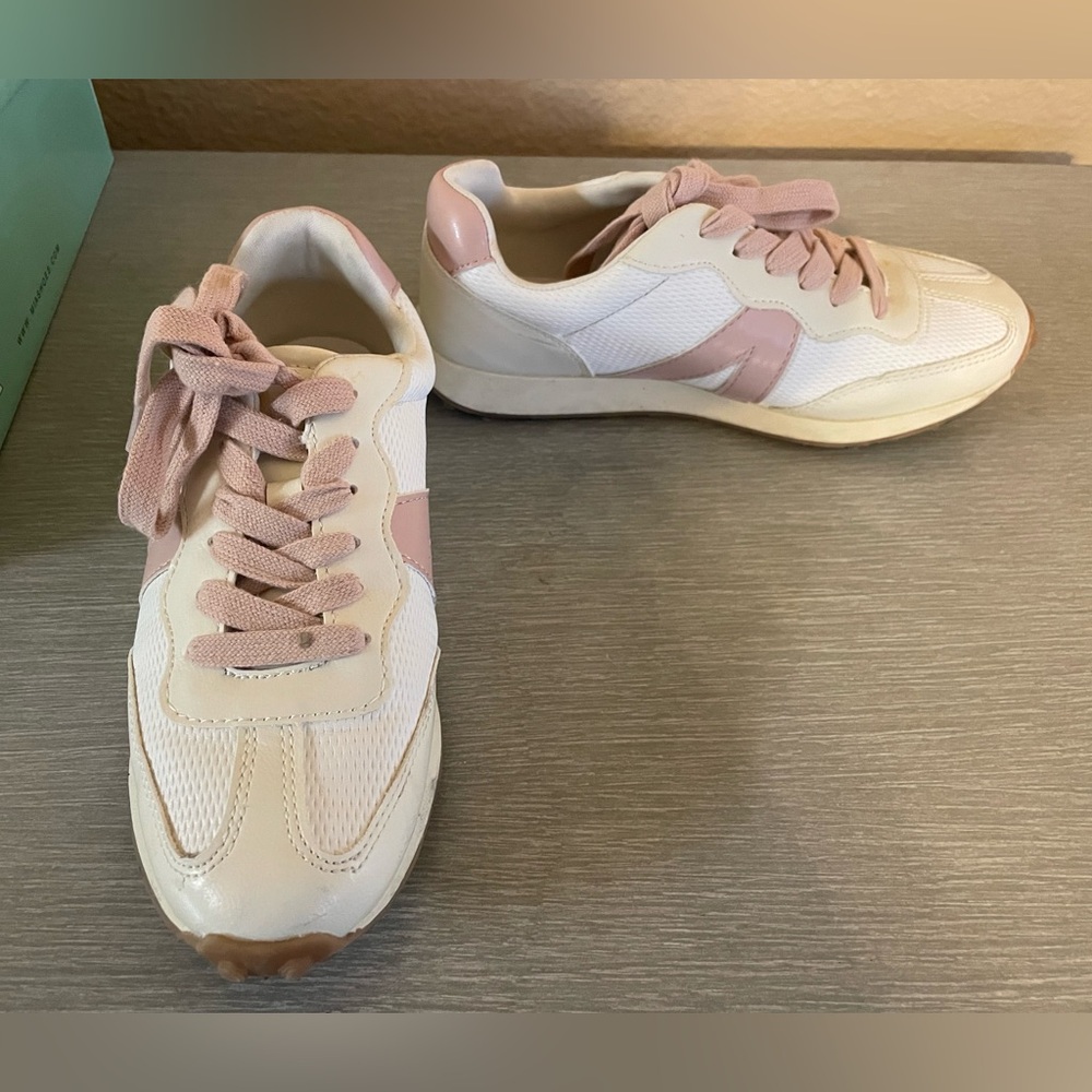 Mia Girl Shoes size 3